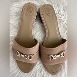 Vince Camuto Women's light tan sandals